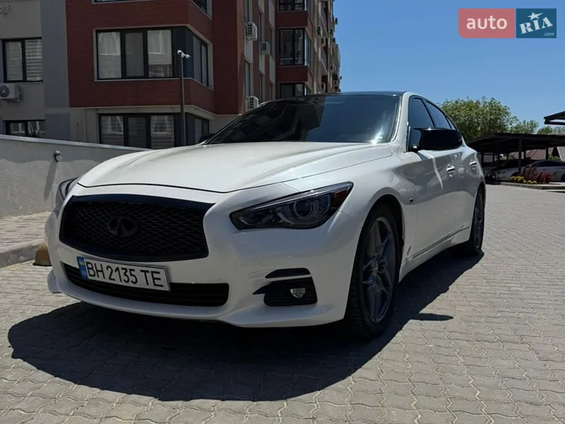 Infiniti Q50 2016