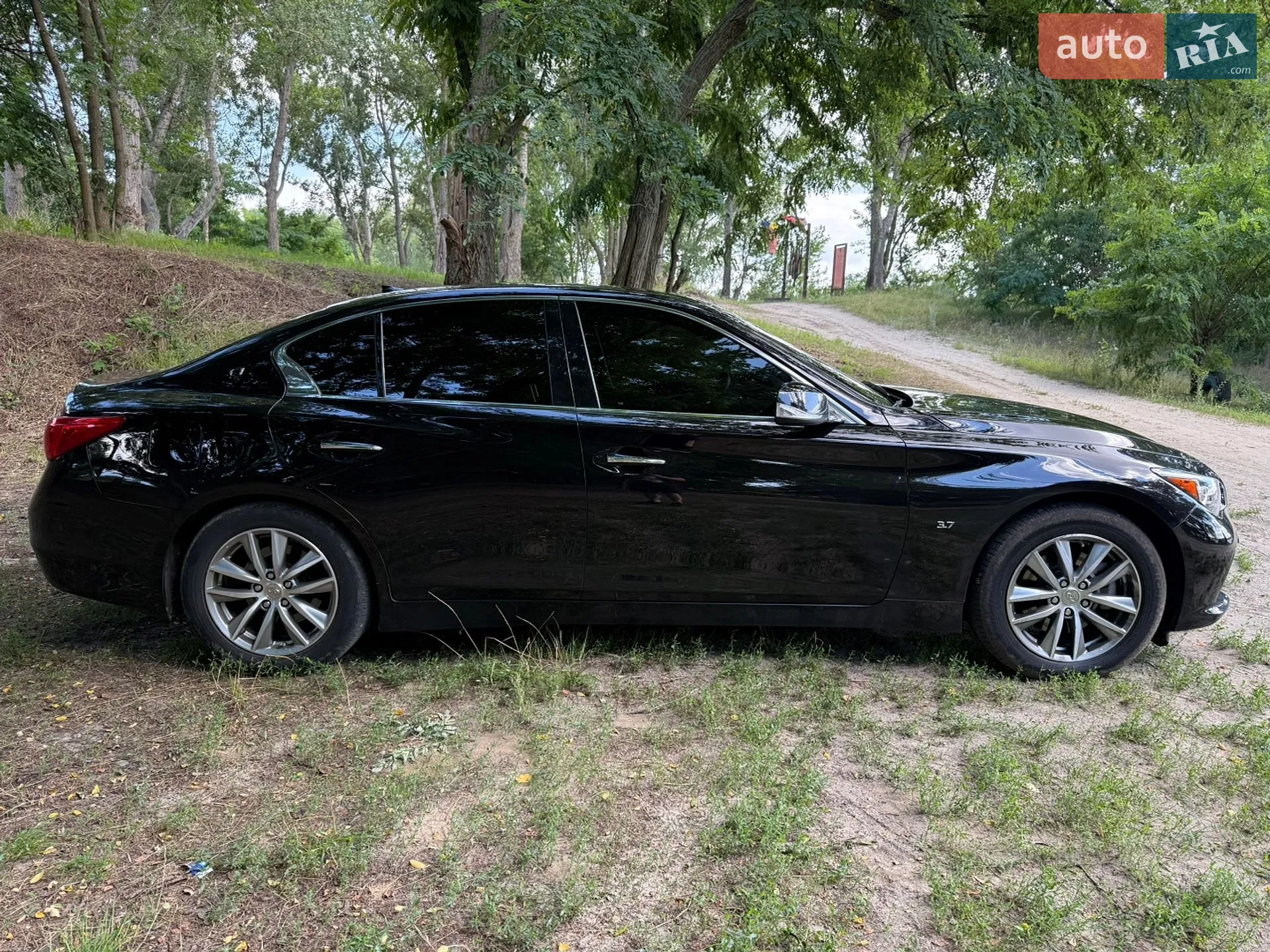 2015 Infiniti Q50 - мініатюра 2