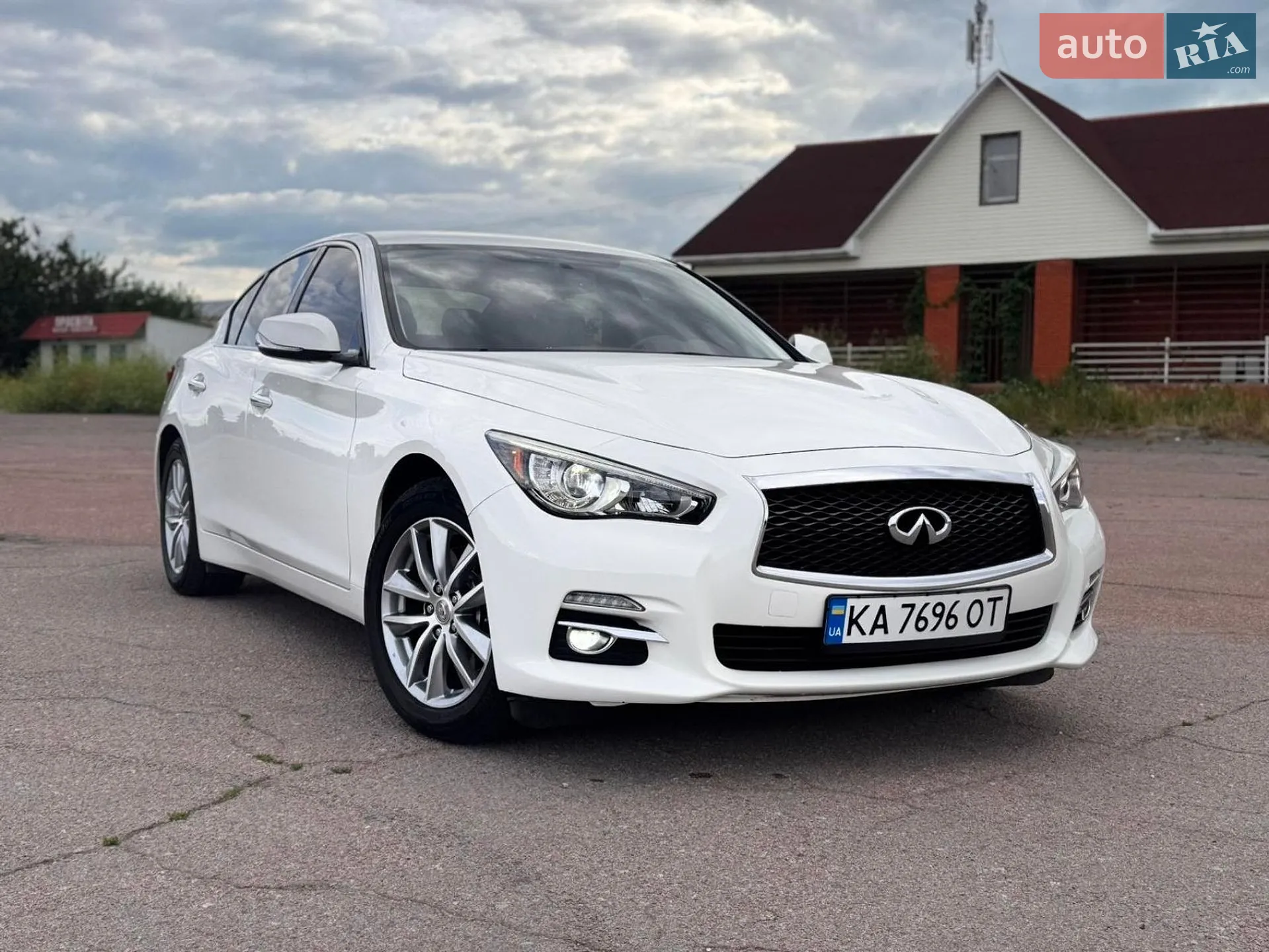2017 Infiniti Q50 - мініатюра 10