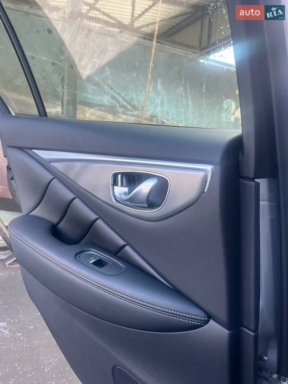 2015 Infiniti Q50 - мініатюра 8