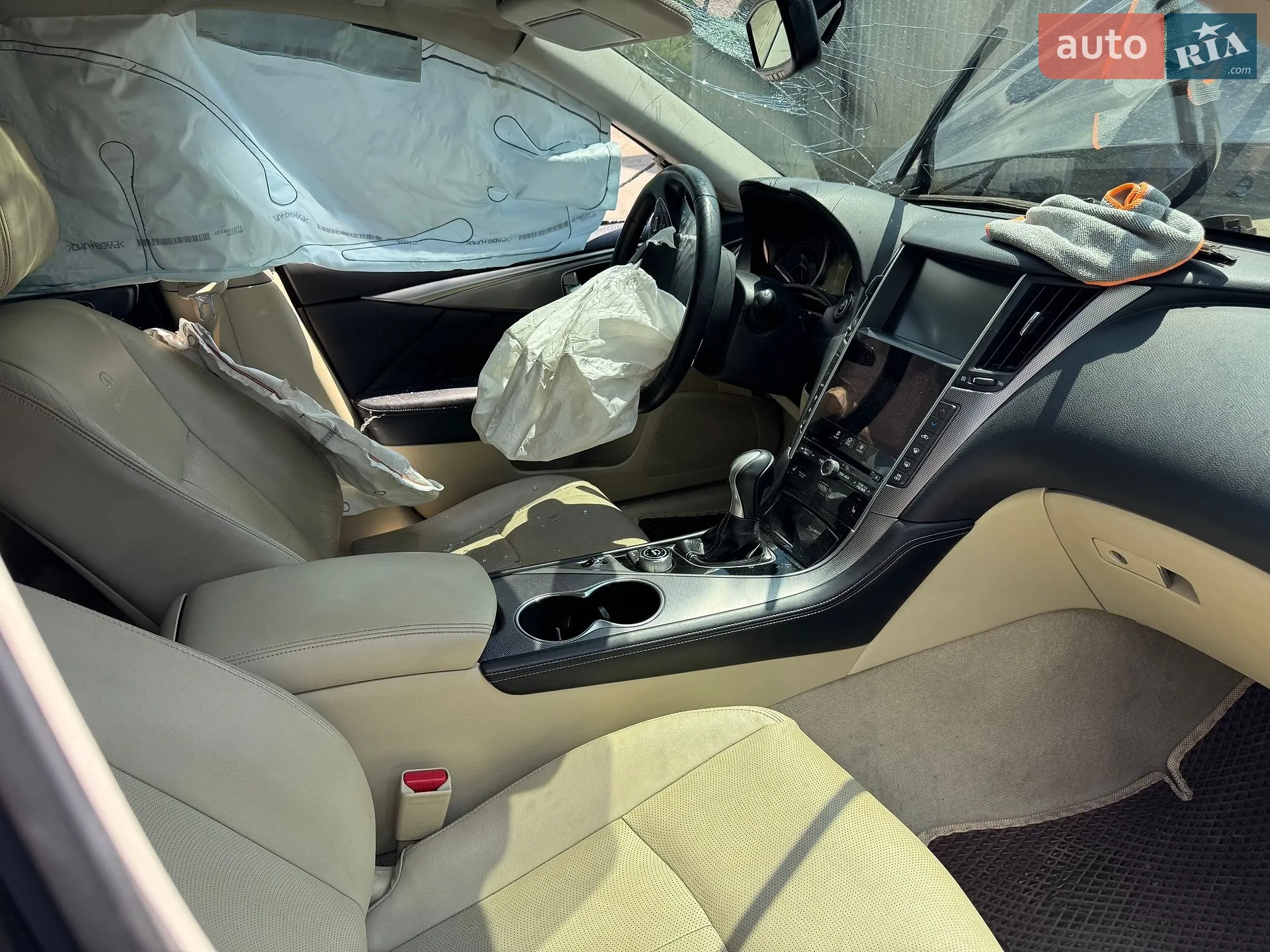 2014 Infiniti Q50 - мініатюра 11