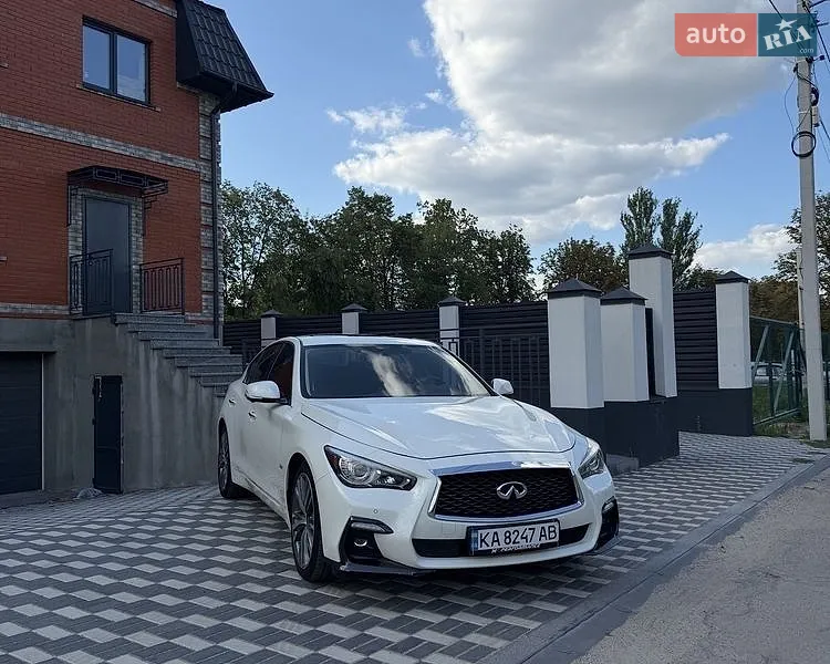 Infiniti Q50 2019