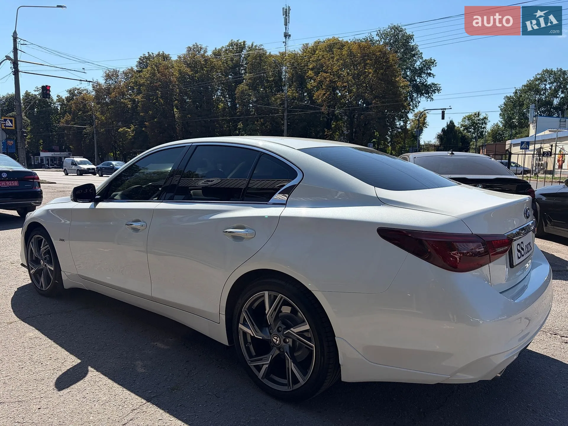 2017 Infiniti Q50 - мініатюра 7
