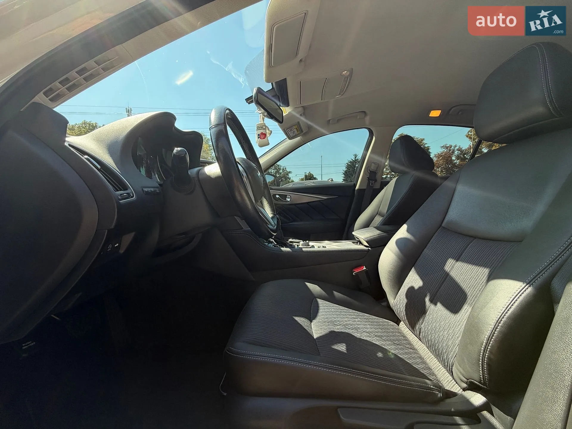 2017 Infiniti Q50 - мініатюра 11