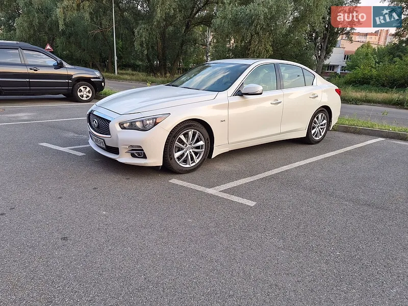 Infiniti Q50