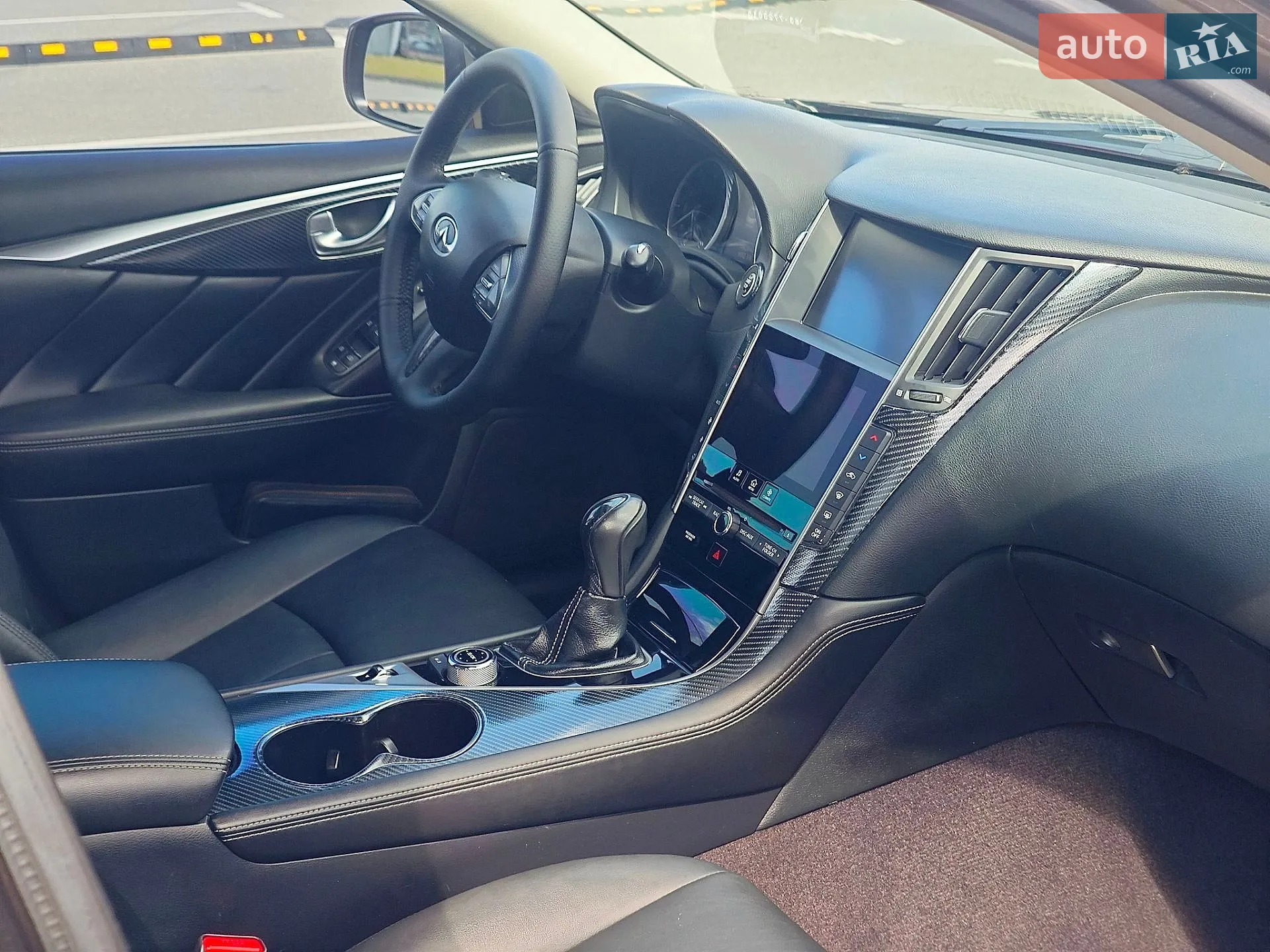 2015 Infiniti Q50 - мініатюра 13