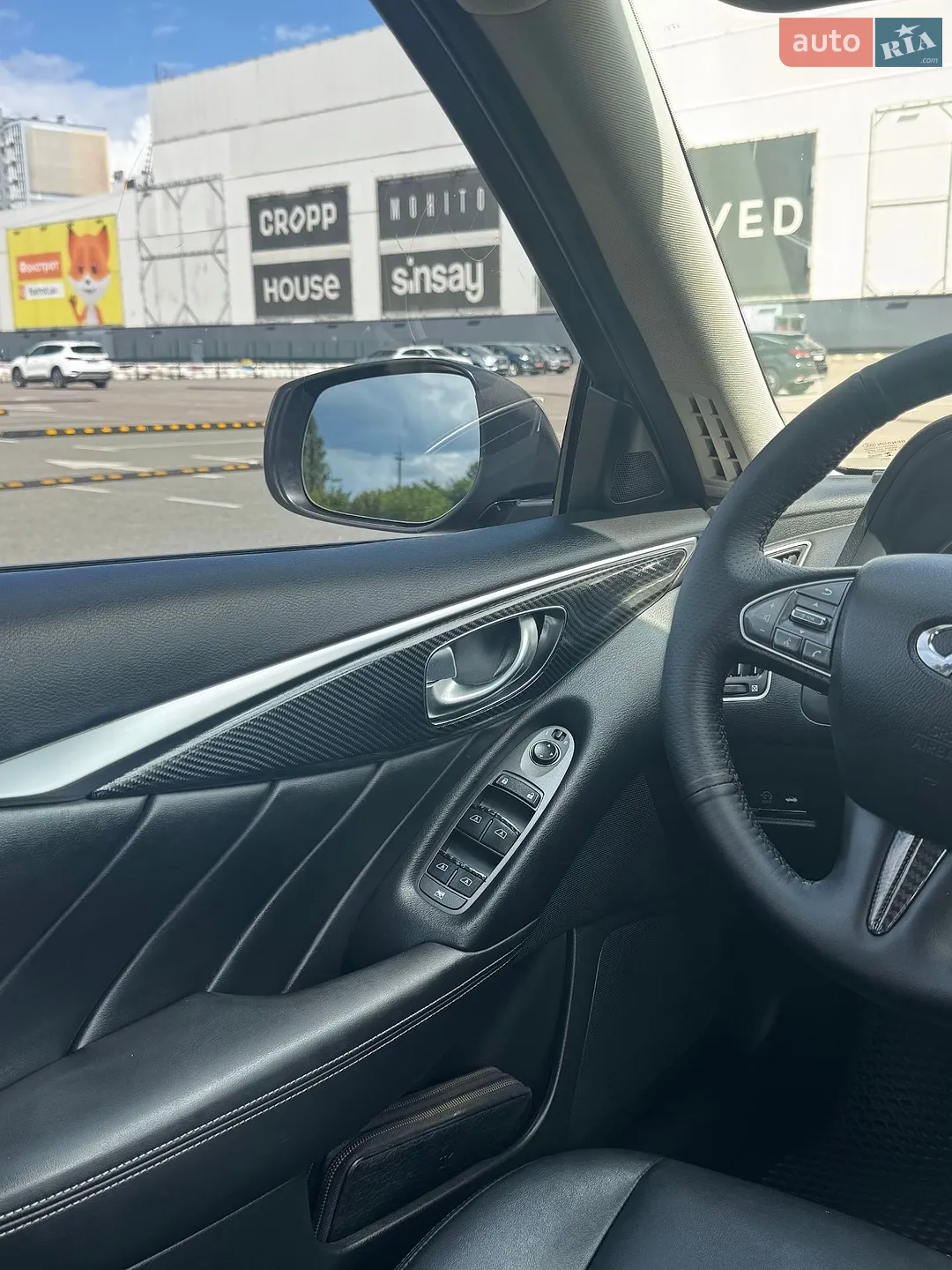 2015 Infiniti Q50 - мініатюра 18