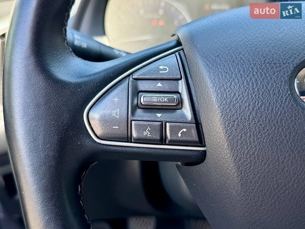 2015 Infiniti Q50 - мініатюра 15