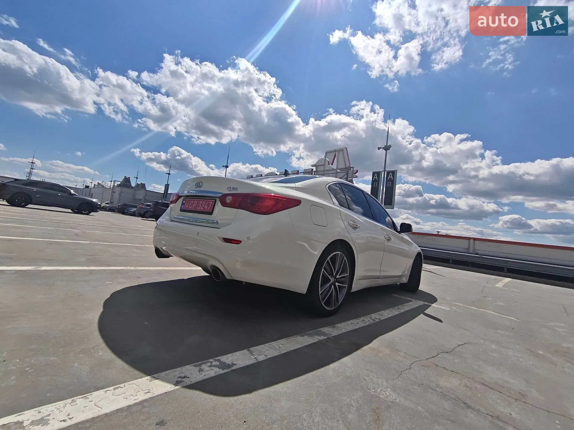 2015 Infiniti Q50 - мініатюра 19