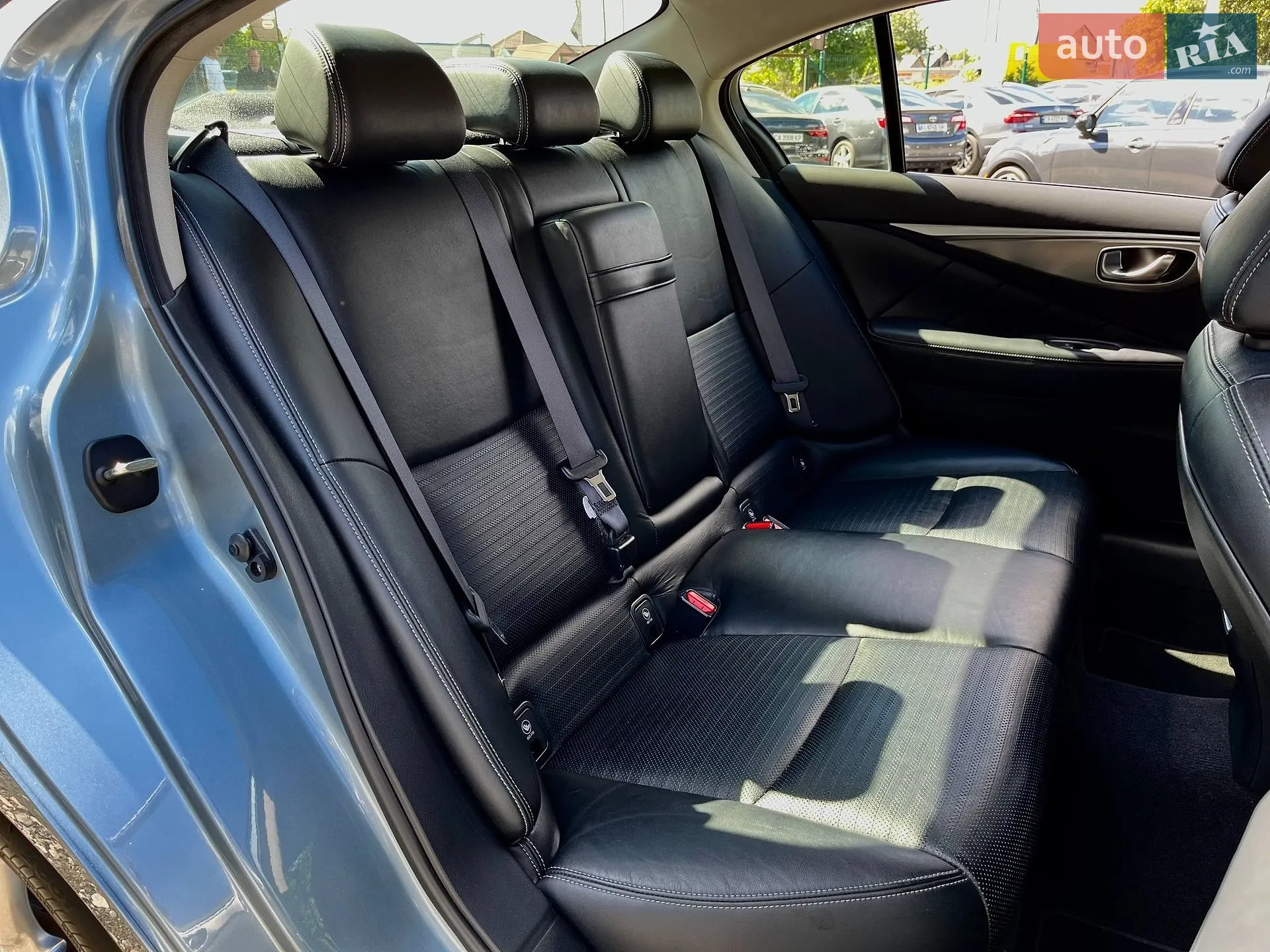 2015 Infiniti Q50 - мініатюра 13