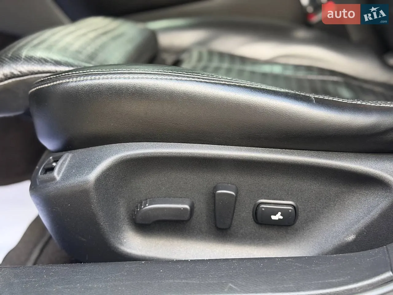 2014 Infiniti Q50 - мініатюра 14
