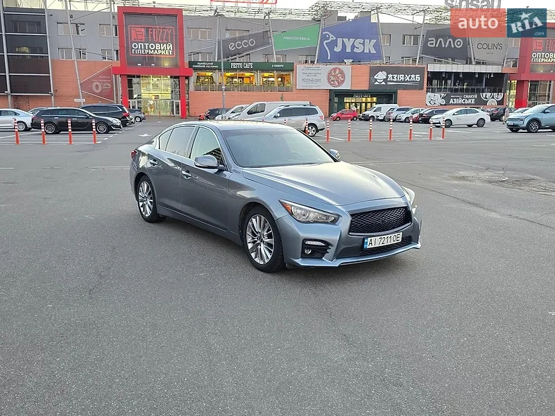 Infiniti Q50