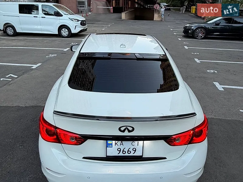 Infiniti Q50 2016