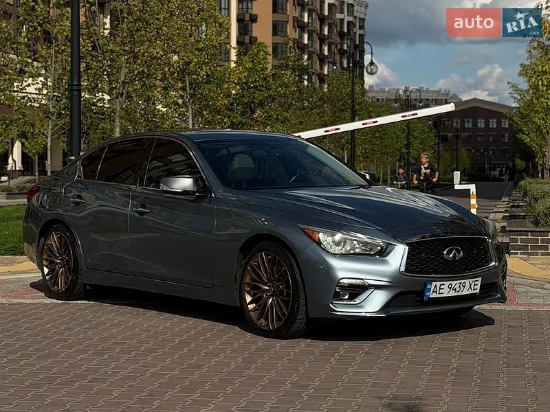 Infiniti Q50