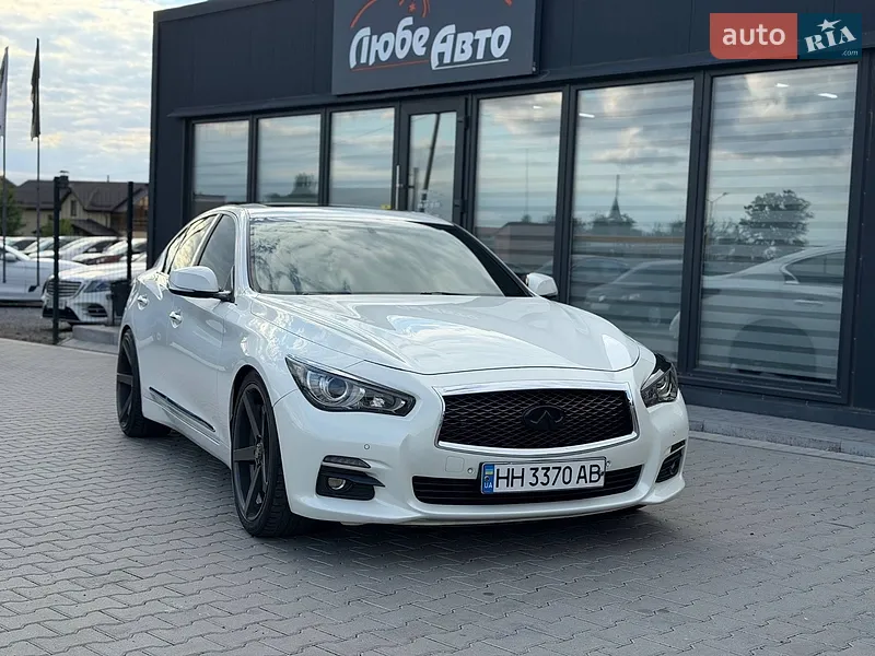 Infiniti Q50