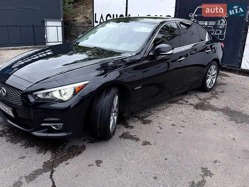 Infiniti Q50