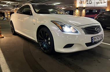 Купе Infiniti Q60 2013 в Киеве