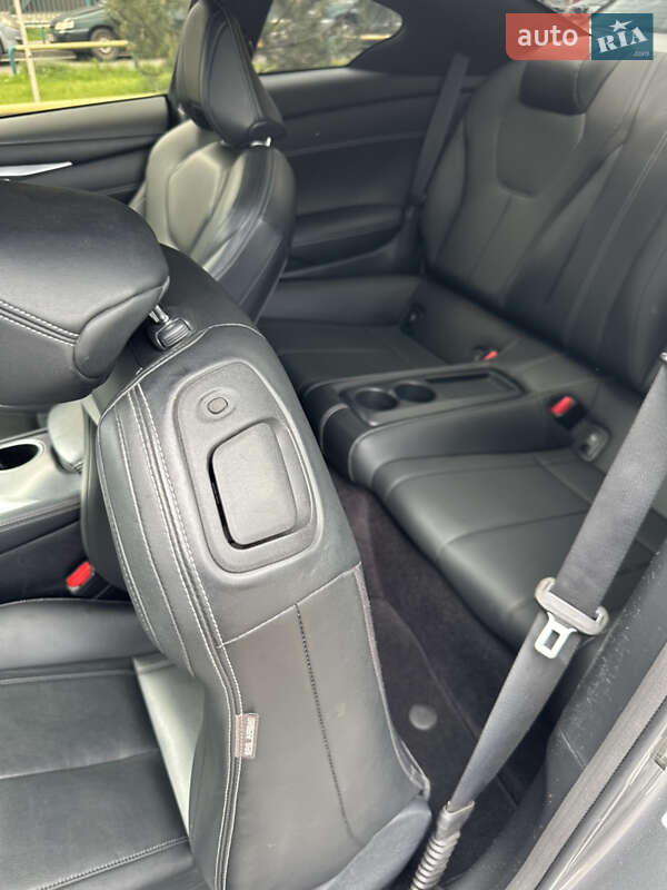 Купе Infiniti Q60 2019 в Києві