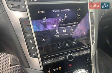 Купе Infiniti Q60 2016 в 