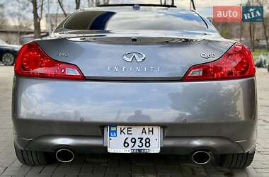 Купе Infiniti Q60 2015 в 