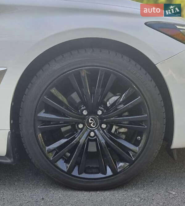 Купе Infiniti Q60 2019 в Києві