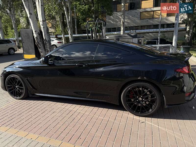 Купе Infiniti Q60 2016 в Днепре