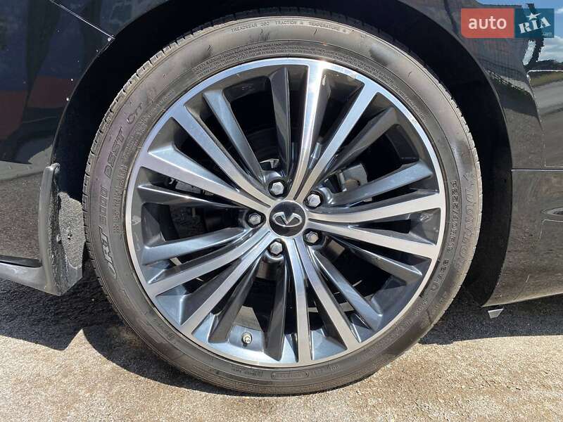 Купе Infiniti Q60 2020 в Виннице