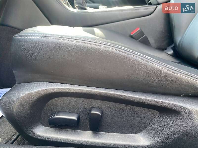 Купе Infiniti Q60 2020 в Виннице