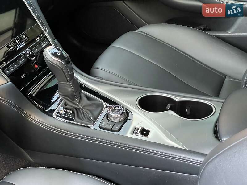 Купе Infiniti Q60 2020 в Вінниці