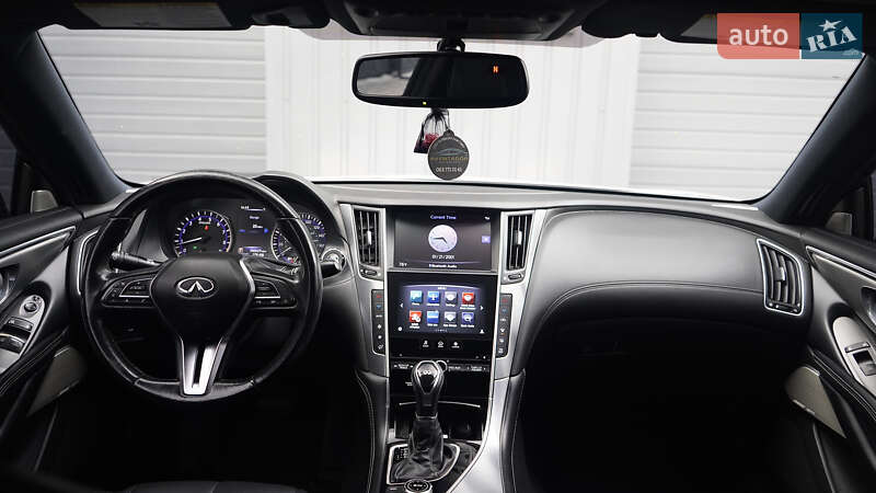 Купе Infiniti Q60 2017 в Львове фото 31 Купе Infiniti Q60 2017 в Львове