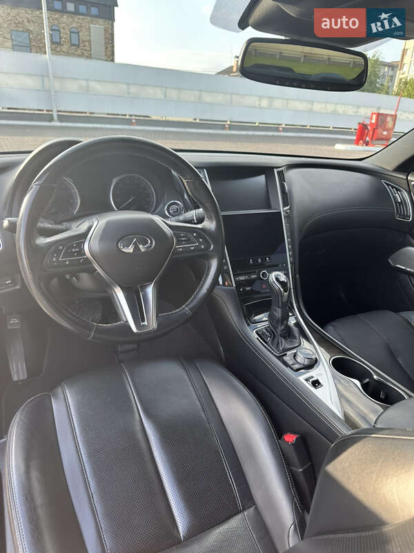 Купе Infiniti Q60 2016 в Києві фото 32 Купе Infiniti Q60 2016 в Києві