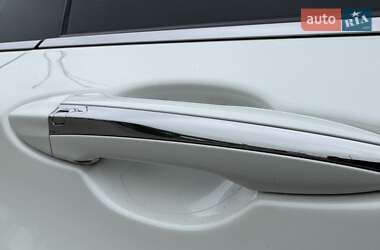 Купе Infiniti Q60 2017 в 
