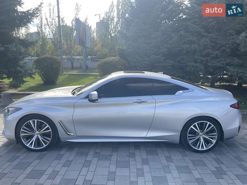 Купе Infiniti Q60 2019 в Дніпрі