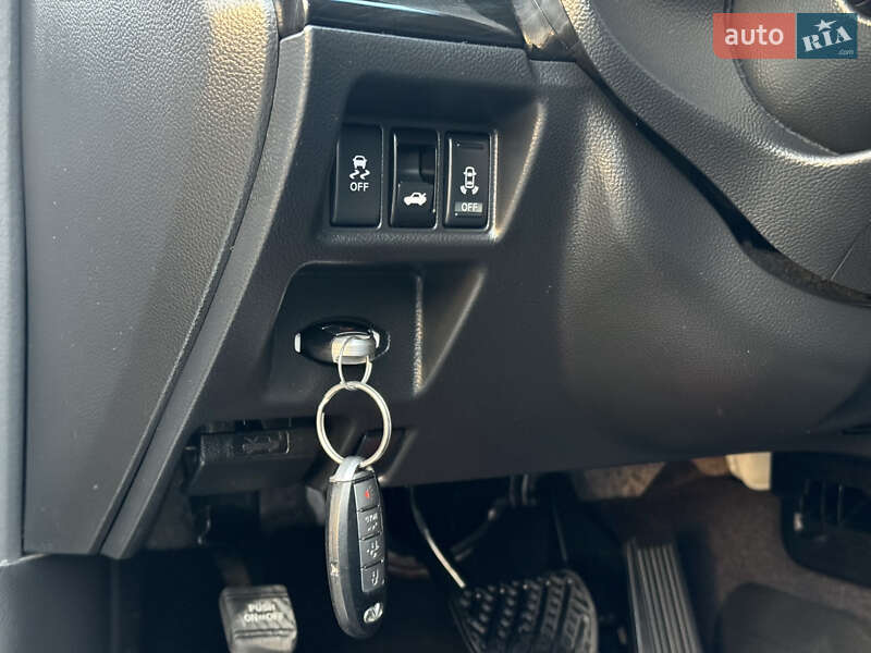 Купе Infiniti Q60 2015 в Виннице