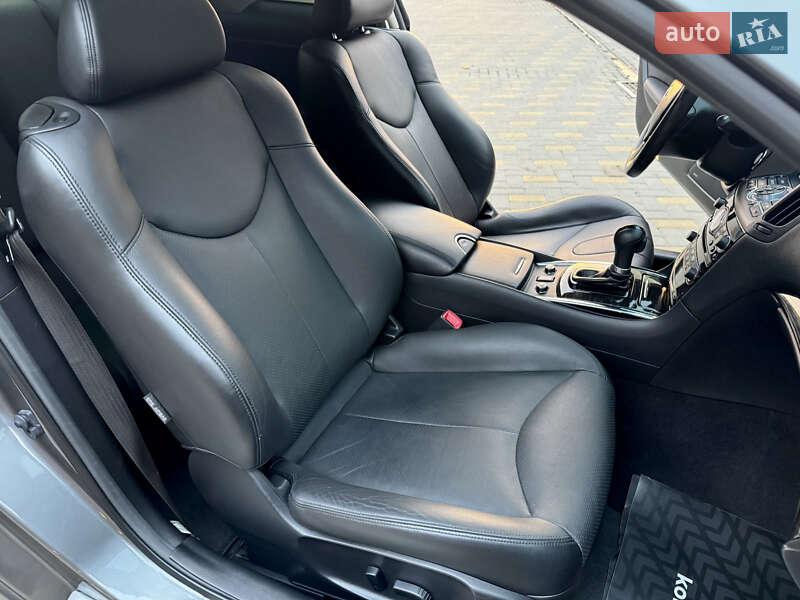 Купе Infiniti Q60 2015 в Виннице