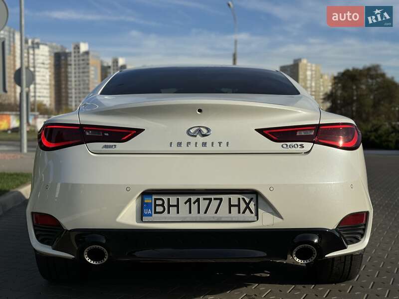 Купе Infiniti Q60 2017 в Киеве фото 26 Купе Infiniti Q60 2017 в Киеве