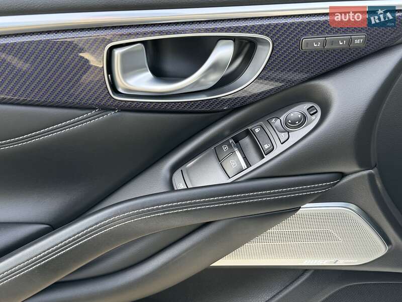 Купе Infiniti Q60 2017 в Киеве фото 113 Купе Infiniti Q60 2017 в Киеве
