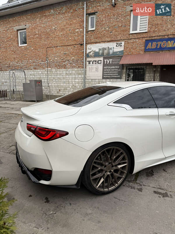 Купе Infiniti Q60 2016 в Новом Роздоле