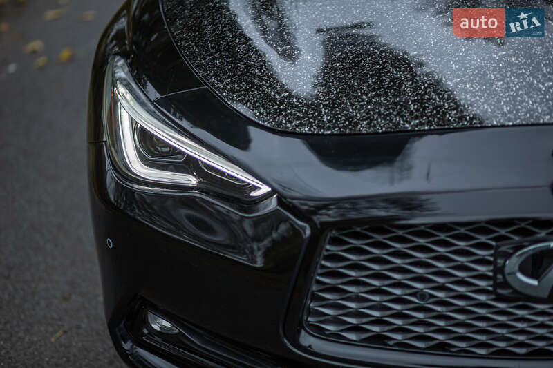 Купе Infiniti Q60 2016 в Львові
