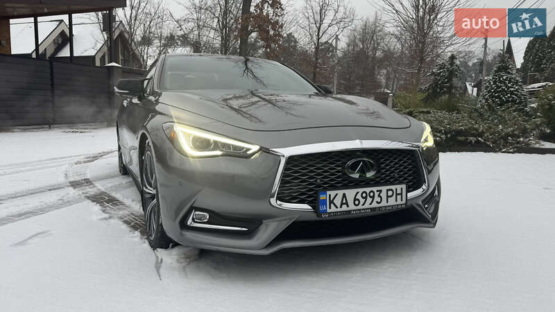 Купе Infiniti Q60 2016 в Киеве