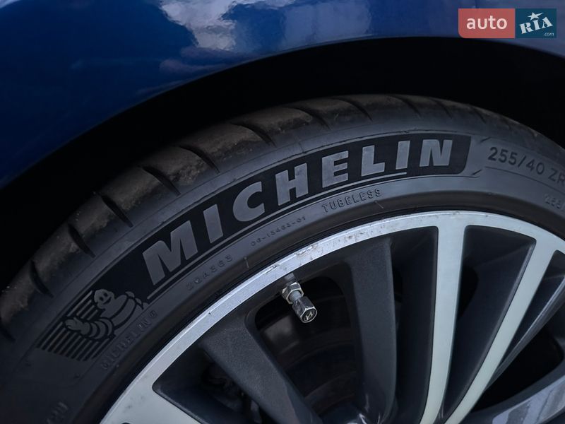 Купе Infiniti Q60 2018 в Киеве