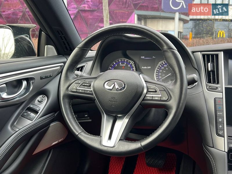 Купе Infiniti Q60 2018 в Киеве