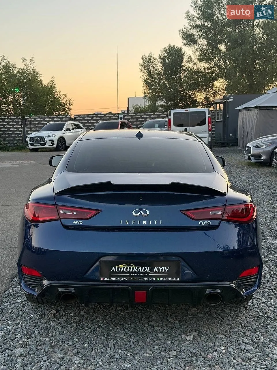 2017 Infiniti Q60 - мініатюра 5