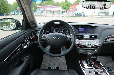 Седан Infiniti Q70 2015 в Харькове