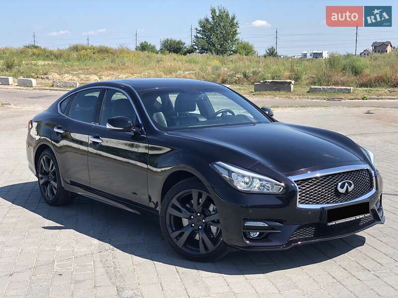 Седан Infiniti Q70 2014 в Львове