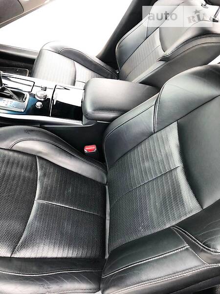 Седан Infiniti Q70 2014 в Львове