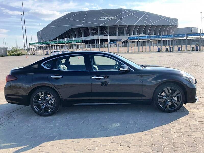 Седан Infiniti Q70 2014 в Львове