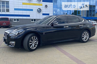 Седан Infiniti Q70 2018 в Хмельницком
