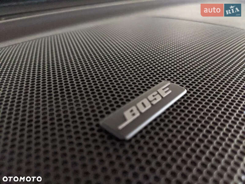 Седан Infiniti Q70 2015 в Львові