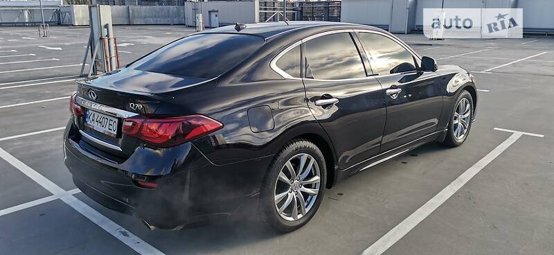 Седан Infiniti Q70 2015 в Києві фото 9 Седан Infiniti Q70 2015 в Києві